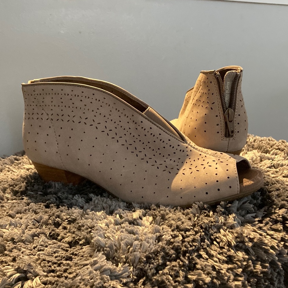 Peep-toe beauties!